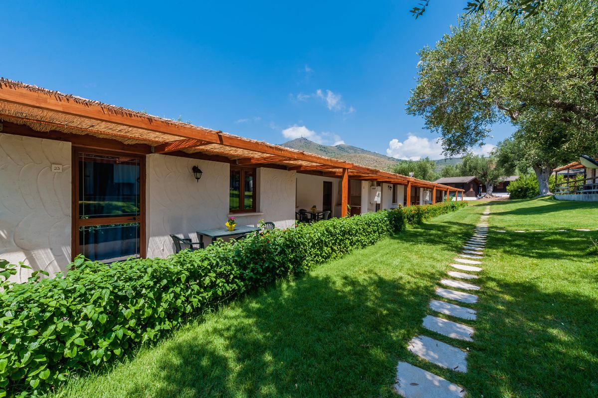 Green Village, Camerota