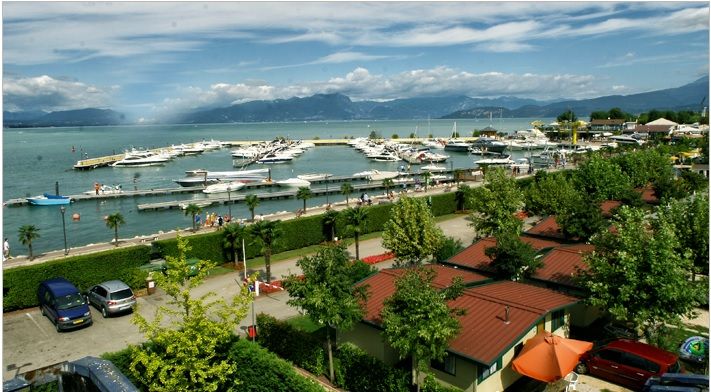 Campingplatz in Peschiera del Garda, Gardasee